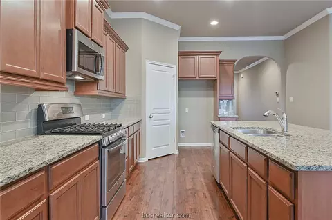 3008 Archer, Bryan, TX 77808 photo 3