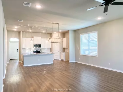 3137 Normandy Way, Bryan, TX 77808 photo 9
