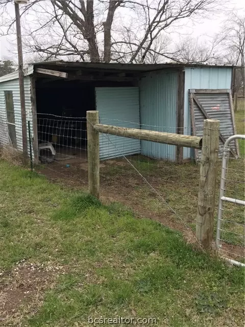 193 Batson Loop, Normangee, TX 77871 photo 11