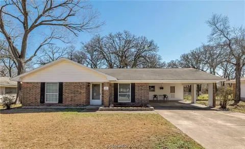 411 Tee Dr, Bryan, TX 77801 photo 2