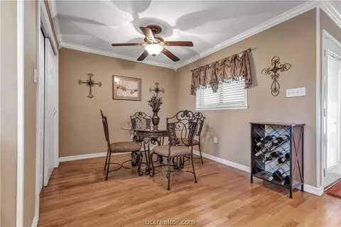 411 Tee Dr, Bryan, TX 77801 photo 12