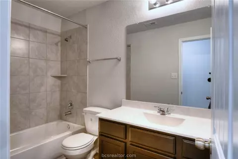 987 Crossing Dr, Bryan, TX 77803 photo 19