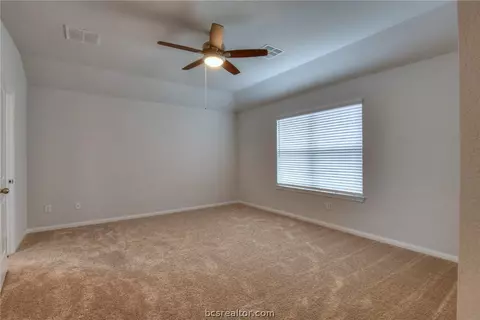 987 Crossing Dr, Bryan, TX 77803 photo 12
