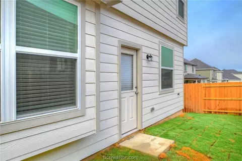 989 Crossing Dr, Bryan, TX 77803 photo 34