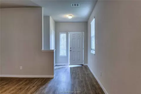 989 Crossing Dr, Bryan, TX 77803 photo 32