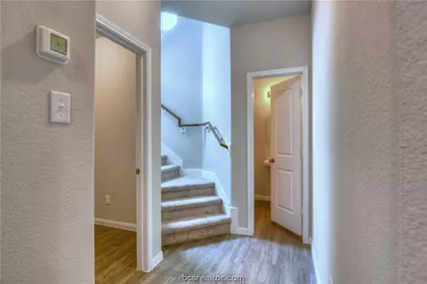 989 Crossing Dr, Bryan, TX 77803 photo 17