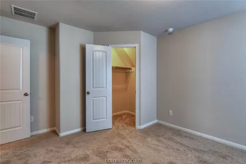 989 Crossing Dr, Bryan, TX 77803 photo 24