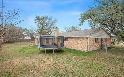 3808 Spring Hollow Ct, Bryan, TX 77802 photo 20