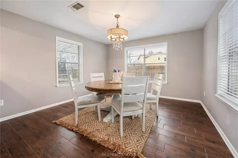 3808 Spring Hollow Ct, Bryan, TX 77802 photo 12