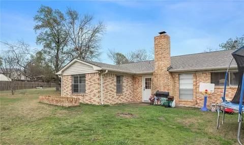 3808 Spring Hollow Ct, Bryan, TX 77802 photo 19