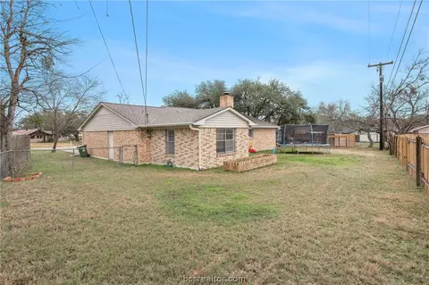 3808 Spring Hollow Ct, Bryan, TX 77802 photo 18