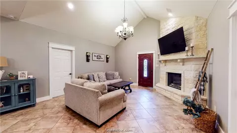 1901 Orman St, Bryan, TX 77801 photo 5