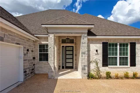 1616 Bennett St, Bryan, TX 77802 photo 4