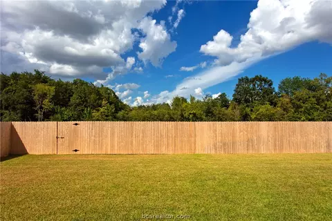 1616 Bennett St, Bryan, TX 77802 photo 27