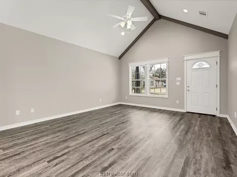 1409 B East 25th St, Bryan, TX 77803 photo 4