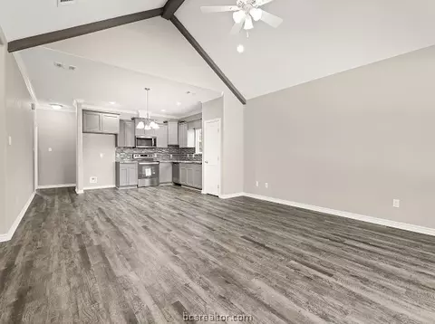 1409 B East 25th St, Bryan, TX 77803 photo 3