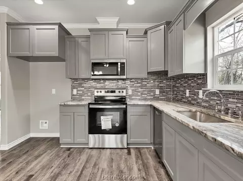 1409 B East 25th St, Bryan, TX 77803 photo 12