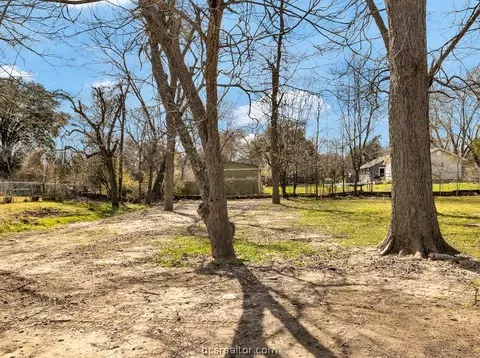 1409 B East 25th St, Bryan, TX 77803 photo 24
