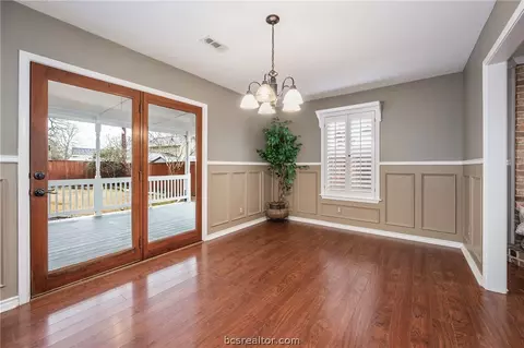 5808 Knightsbridge Ln, Bryan, TX 77802 photo 13