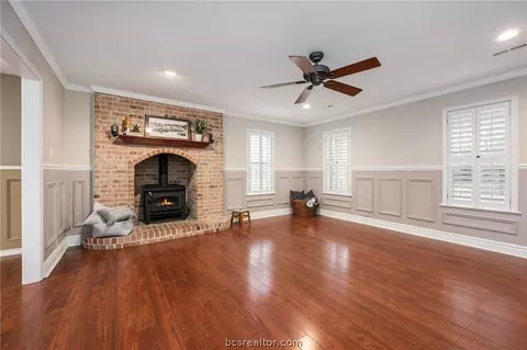 5808 Knightsbridge Ln, Bryan, TX 77802 photo 6
