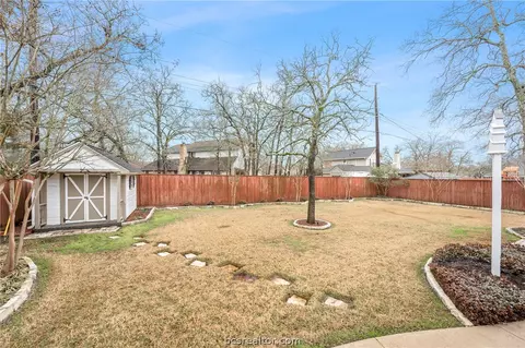 5808 Knightsbridge Ln, Bryan, TX 77802 photo 26