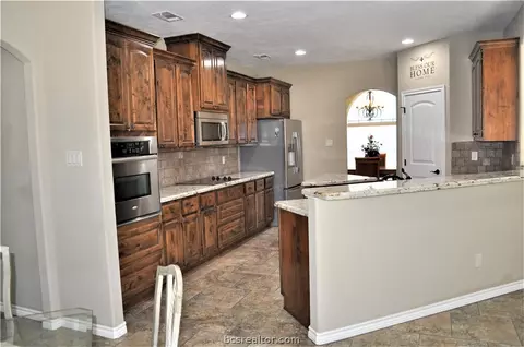 5701 Easterling Dr, Bryan, TX 77808 photo 14