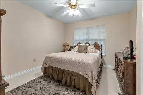 2923 Braeburn St, Bryan, TX 77802 photo 18