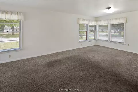 4208 Milam St, Bryan, TX 77801 photo 13