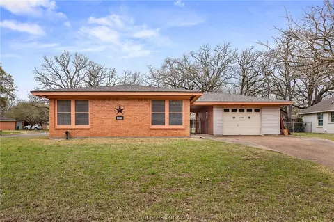 4208 Milam St, Bryan, TX 77801 photo 2
