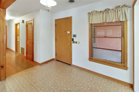 4208 Milam St, Bryan, TX 77801 photo 7