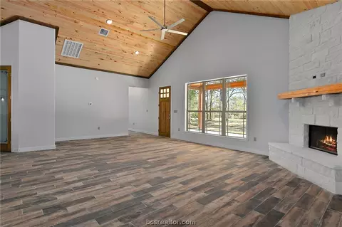 10303 Cobb Rd, Bryan, TX 77808 photo 9