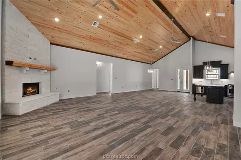 10303 Cobb Rd, Bryan, TX 77808 photo 8
