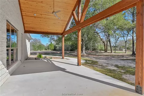 10303 Cobb Rd, Bryan, TX 77808 photo 4