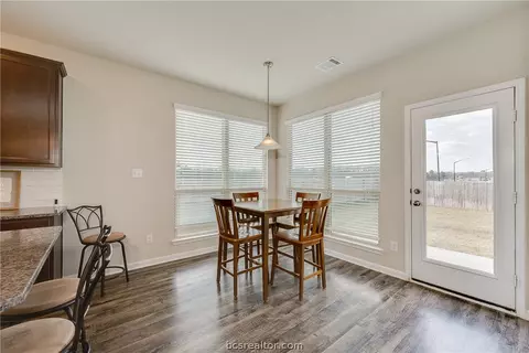 2001 Markley Dr, Bryan, TX 77807 photo 12