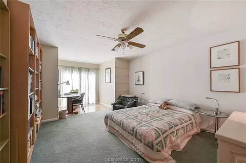 2913 Burning Tree Ct, Bryan, TX 77802 photo 11
