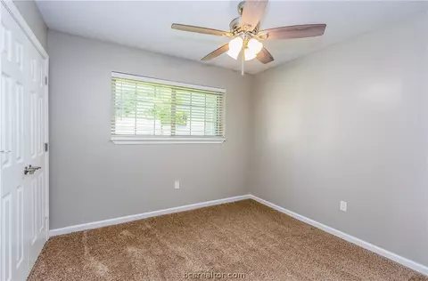 1110 Dona Dr, Bryan, TX 77802 photo 13