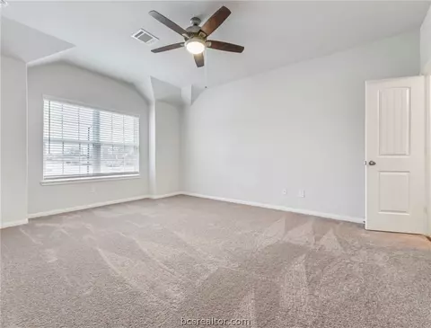 979 Crossing Dr, Bryan, TX 77803 photo 10