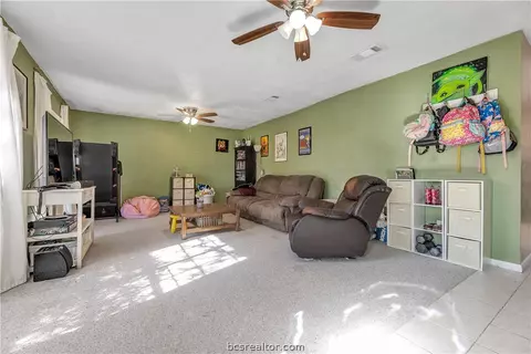 2408 Mchaney Dr, Bryan, TX 77803 photo 3