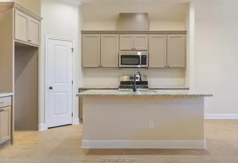 1902 Basil Ct, Bryan, TX 77801 photo 6