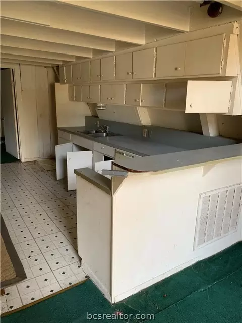 1003 Travis St, Bryan, TX 77803 photo 7