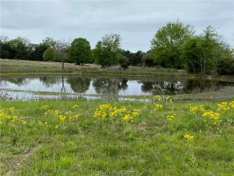 14547 Batson Loop, Normangee, TX 77871 photo 5