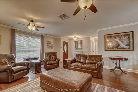 3513 Parkway Ter, Bryan, TX 77802 photo 8