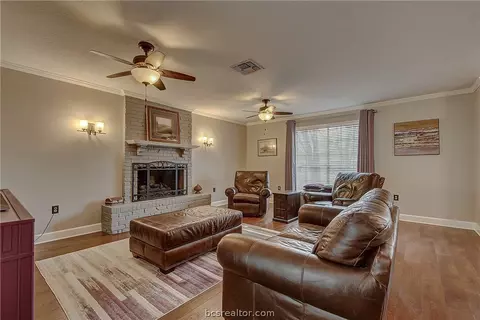 3513 Parkway Ter, Bryan, TX 77802 photo 6