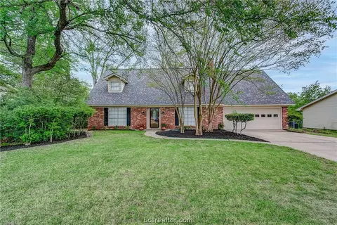 3513 Parkway Ter, Bryan, TX 77802 photo 1