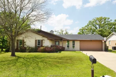 3516 Oakside, Bryan, TX 77802 photo 1