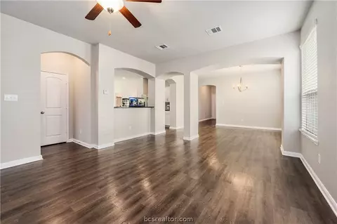 2019 Jester Trl, Bryan, TX 77807 photo 9