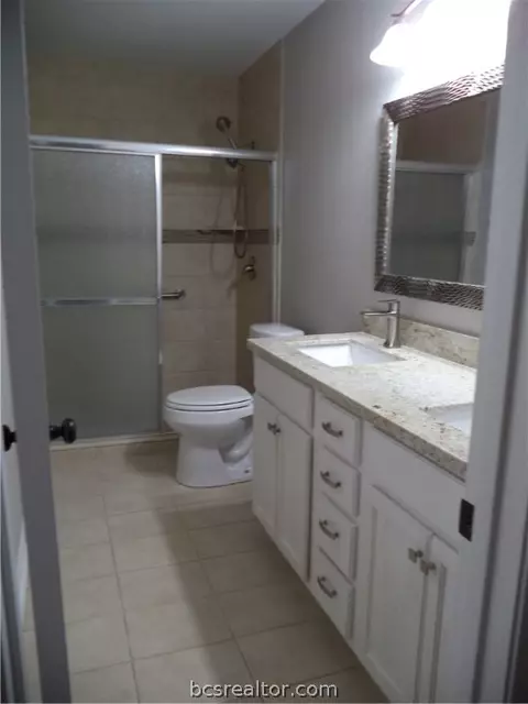 707 Avondale, Bryan, TX 77802 photo 17