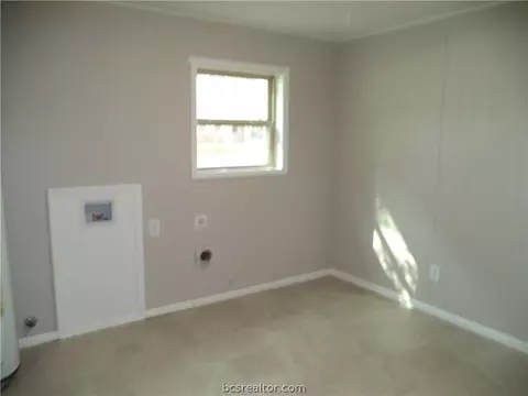 707 Avondale, Bryan, TX 77802 photo 12