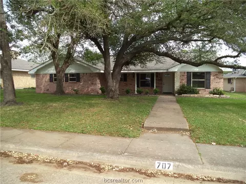 707 Avondale, Bryan, TX 77802 photo 1