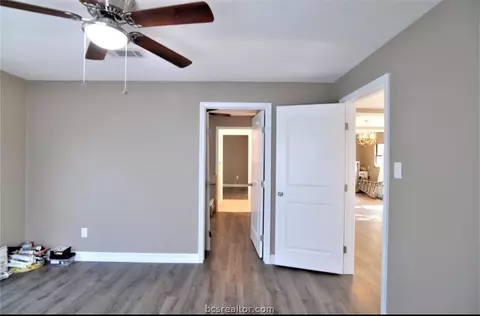 1115 E 23rd St, Bryan, TX 77803 photo 5
